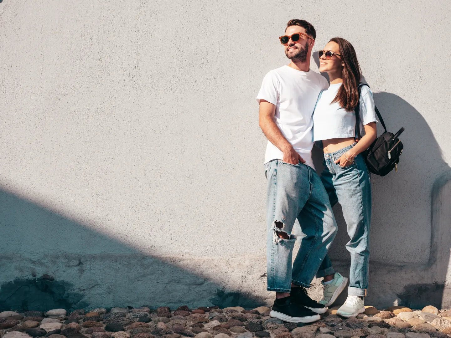 What to Wear on a First Date? - Karina Grimaldi