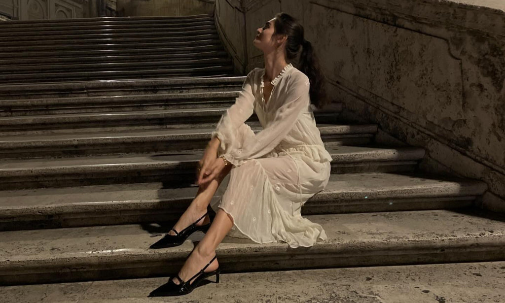 How to Build a Capsule Wardrobe: Examples & Practical Tips