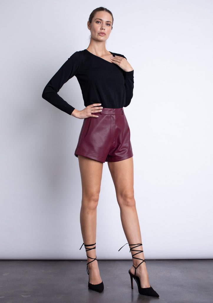 Alanna Vegan Leather Shorts in Malbec